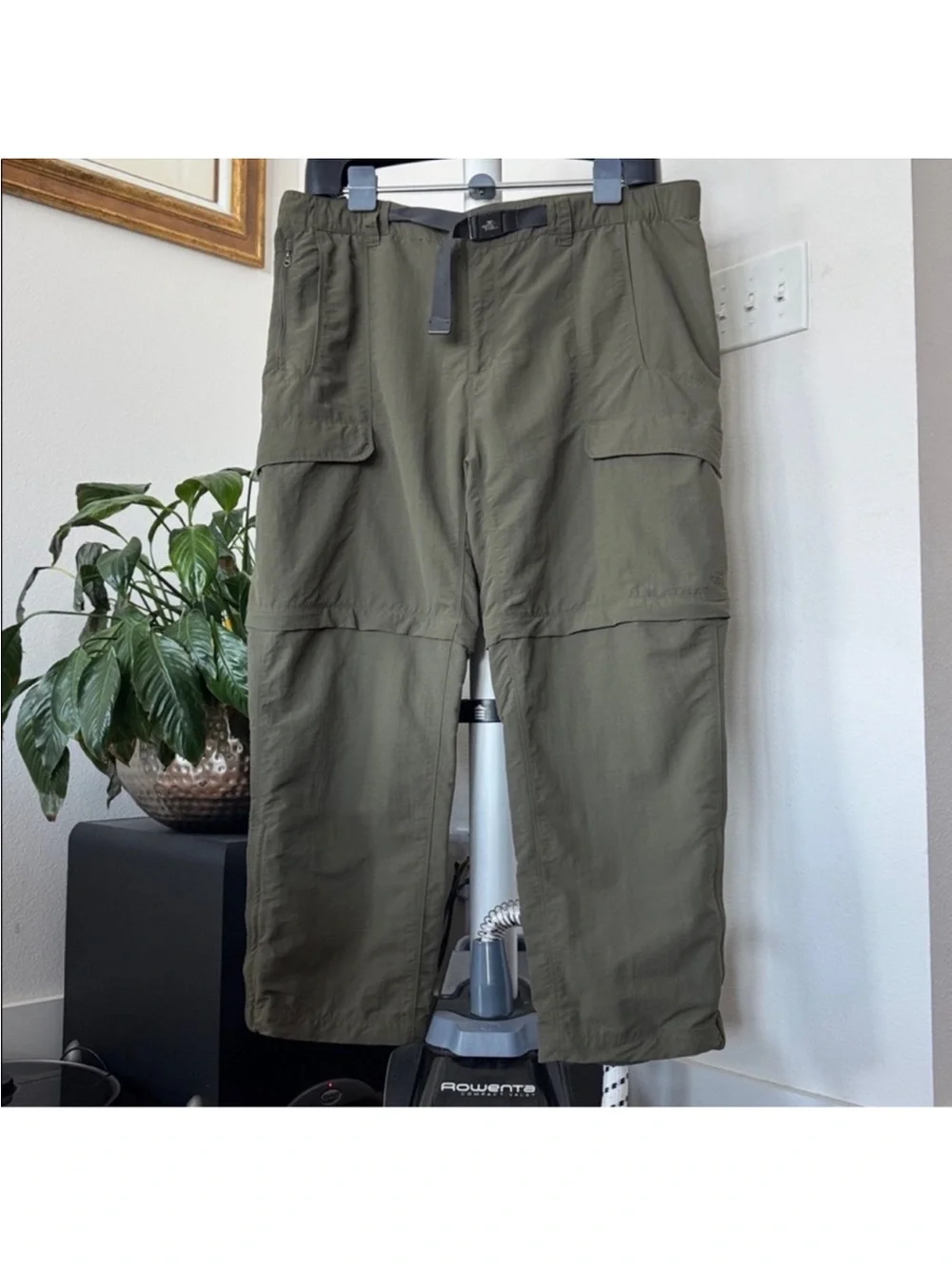 The North Face Men’s Cargo Convertible Belted Nylon Hiking Pants Sz XXL Green